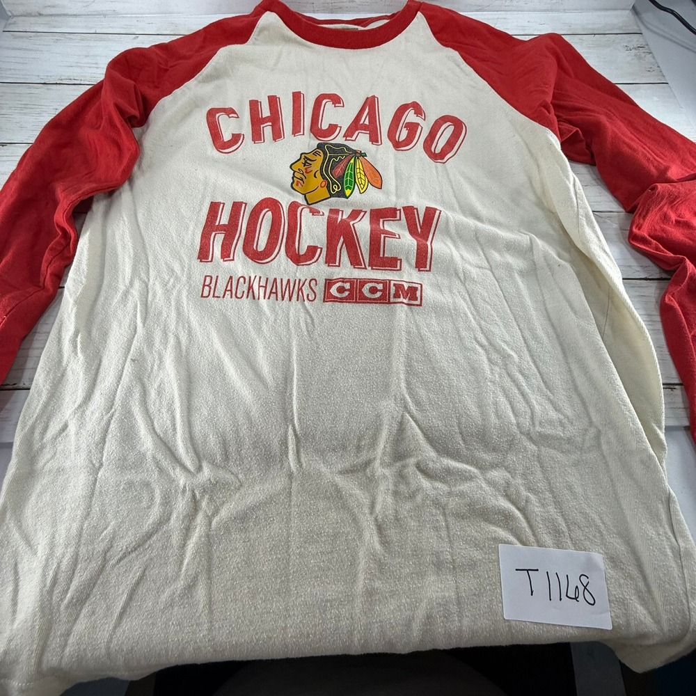 CCM Chicago Blackhawks Hockey Shirt Mens Medium Red White Raglan Vintage‎ NHL
